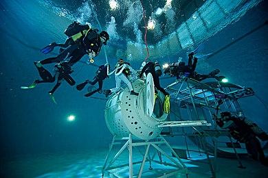 射击游戏《赤刀 真》中文预告公开 12月15日正式发售